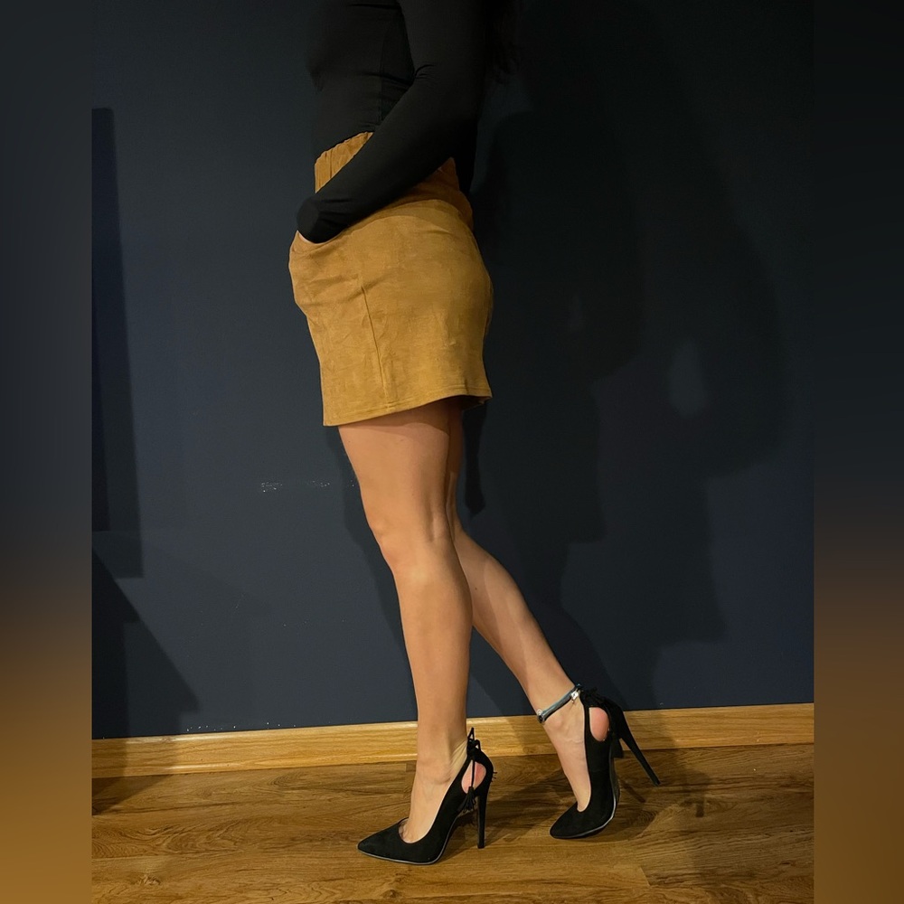 Black Pointed Toe Heels